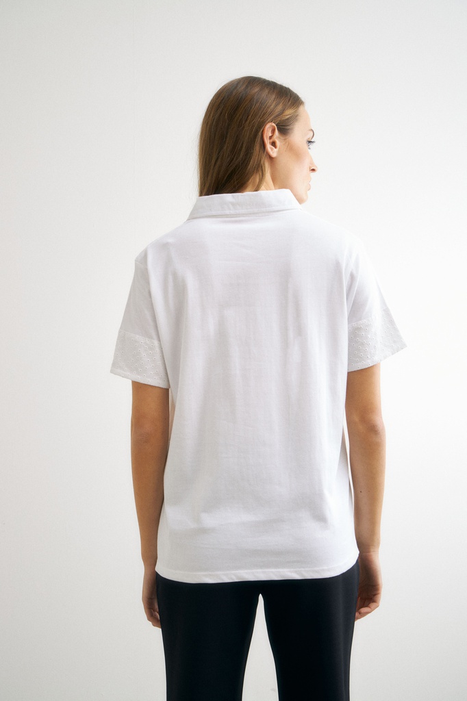 L136GTH1 REMERA CUELLO POLO CON BRODERIE