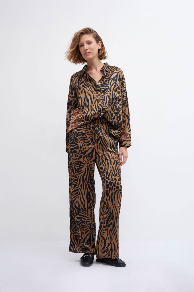 L140GBL5 CAMISA SATINADA ANIMAL PRINT