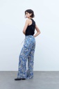 L150GPP1 PANTALON CON ESTAMPA FLORAL