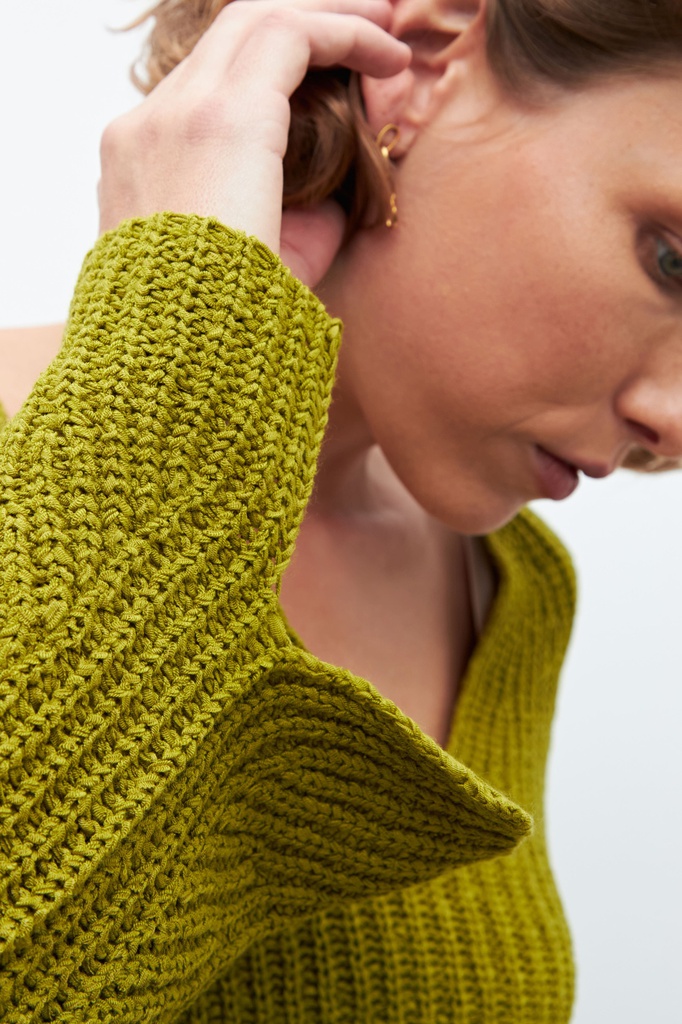 L160GKS11 SWEATER CINTA ESCOTE V