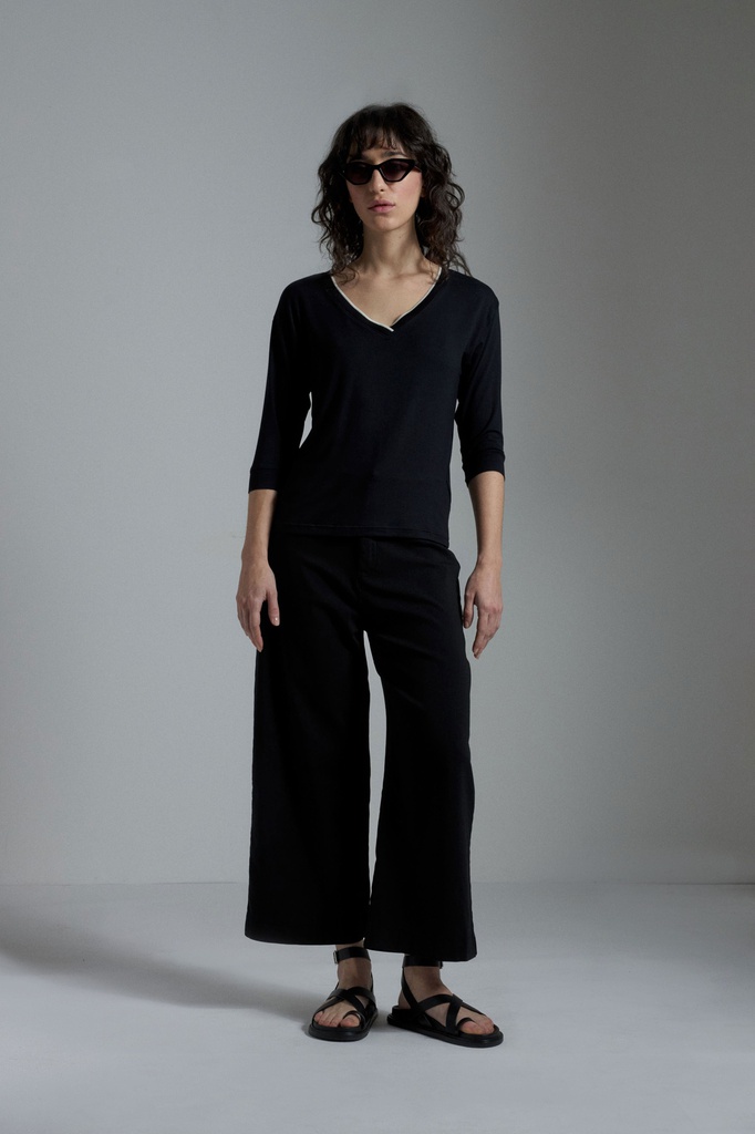 L156GTT1 REMERA ESCOTE EN V