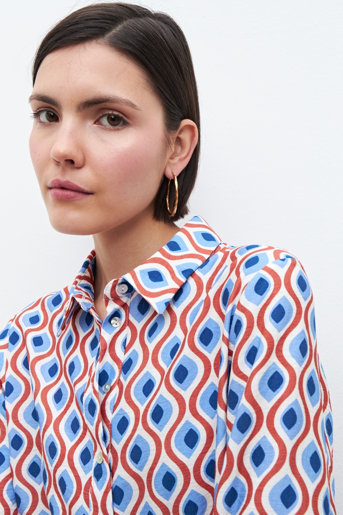 L160GBL11 CAMISA CON ESTAMPA RETRO