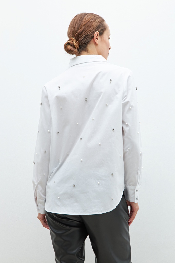 L162GBL4 CAMISA CON STRASS Y PERLAS