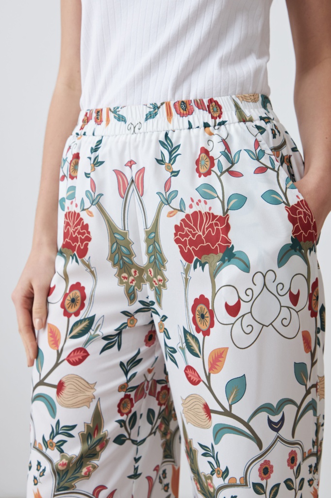 L167GPP3 PANTALON CON ESTAMPA FLORAL