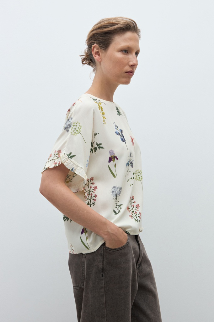 L170GBH6 BLUSA ESTAMPA FLORAL CON VOLADOS