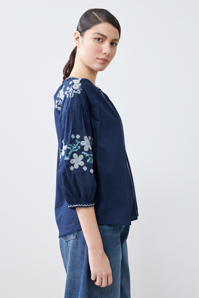 L165GBL11 BLUSA BOHO CON BORDADOS