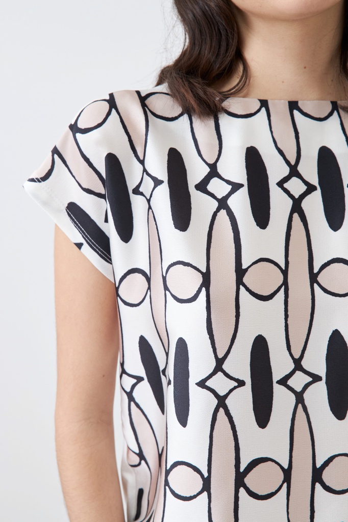 L166GBH3 BLUSA FRENTE ESTAMPADA