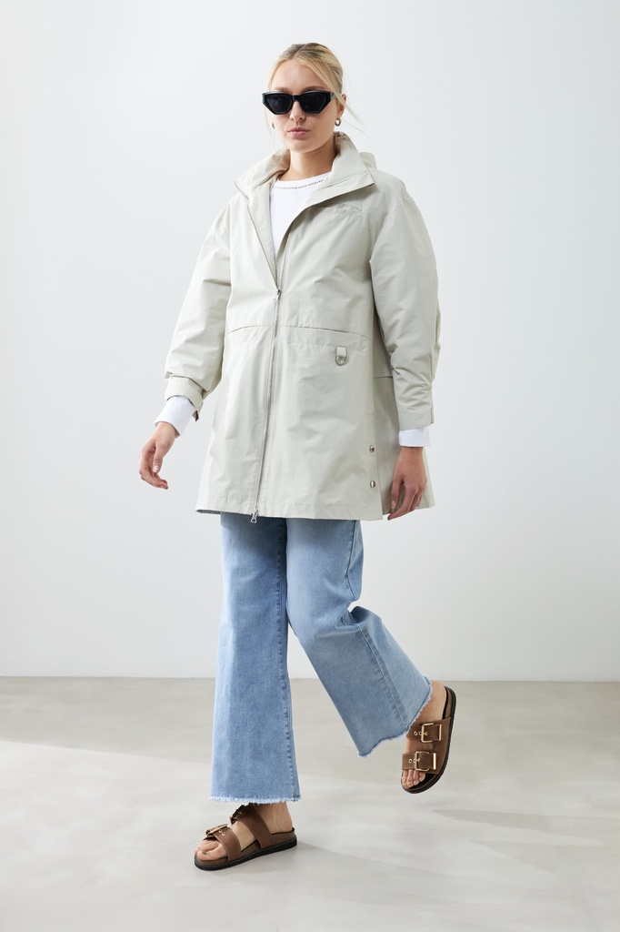 L165GOC4 CAMPERA IMPERMEABLE CON CAPUCHA PLEGABLE
