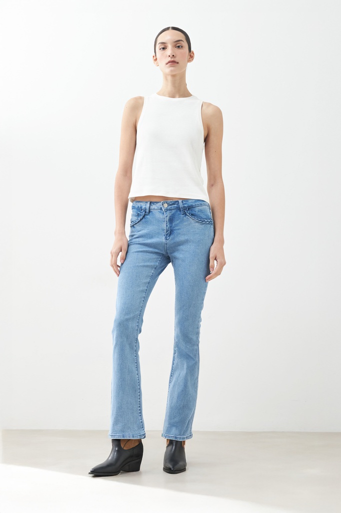 L165GPO3 JEAN BOOTCUT KATY CON DETALLE TRENZADO