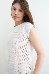 L147GBH2 BLUSA ESCOTE BASE CON BRODERIE