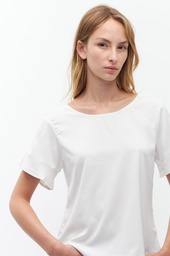 L146GBH3 BLUSA ESCOTE BASE CON VOLADO EN PUÑOS