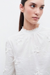 L160GBL5 BLUSA ROMANTICA CON BORDADOS