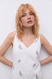 L172GBS2 TOP CON FLORES BORDADAS